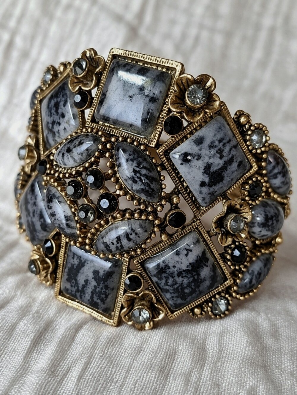 Huge Gold Tone Bangle Clamper Bracelet Glass Gray Mottled Square Stones Unsigned